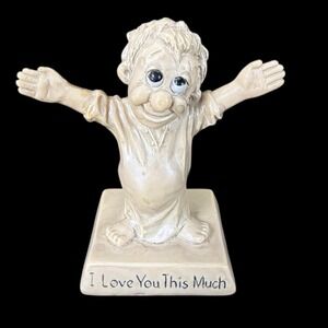 I Love You This Much Russ Berries 1970's Resin Figure Figurine